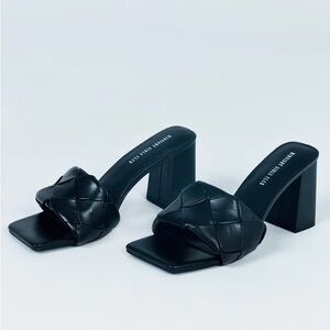 Princess Polly BISOU Woven Black Square Block Heels Size 8